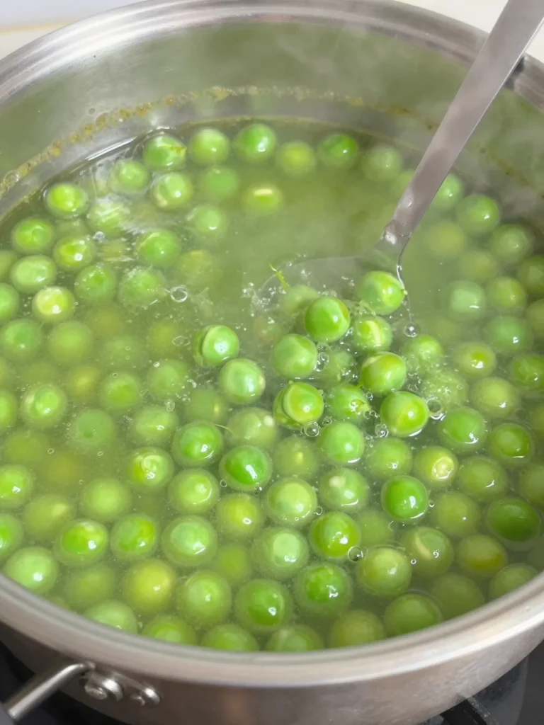 Chilled Minty Pea Soup